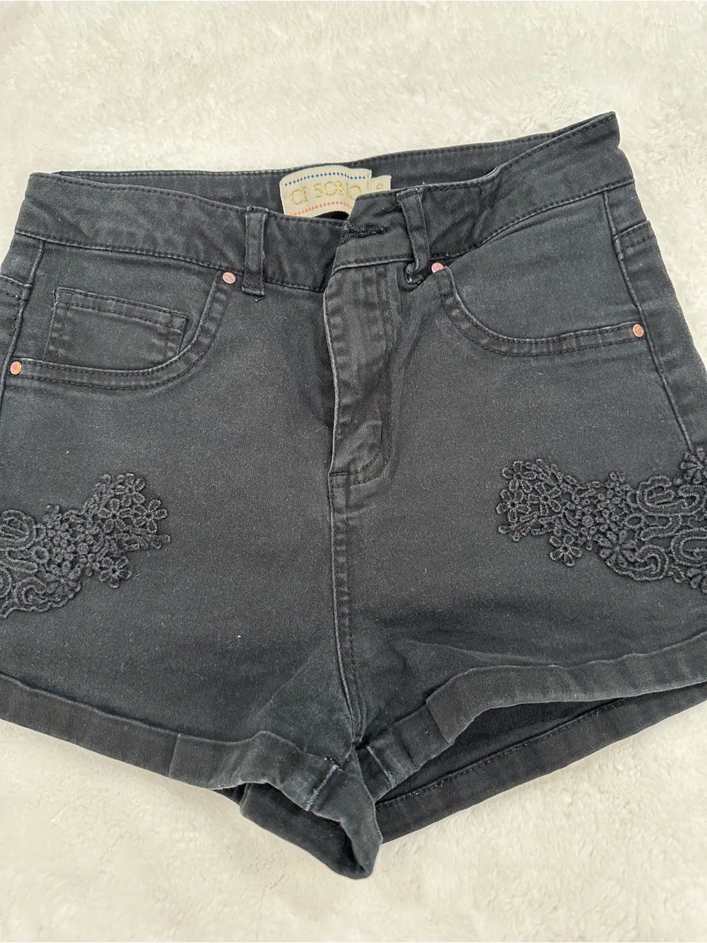 Ci Sono Black High-Waist Denim Shorts with Floral Lace Appliqué
